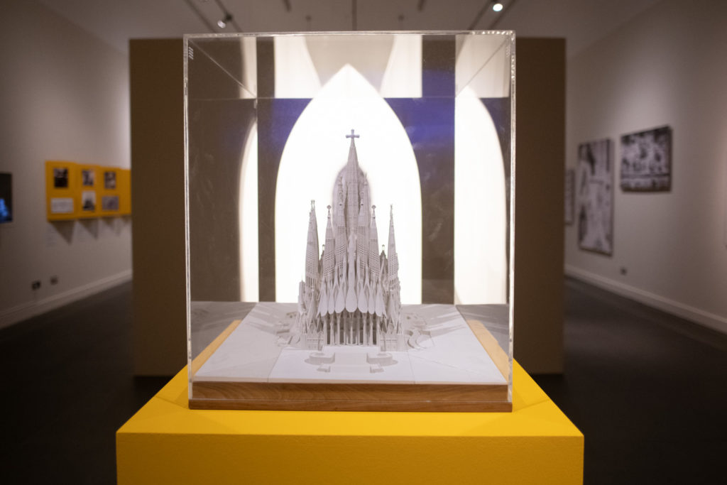 Kadr przedstawiający model Sagrada Família