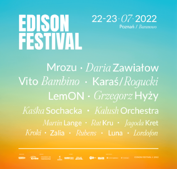 plakat festiwalu "Enea Edison Festiwal" - białe litery na turkusowo-pomarańczowym tle