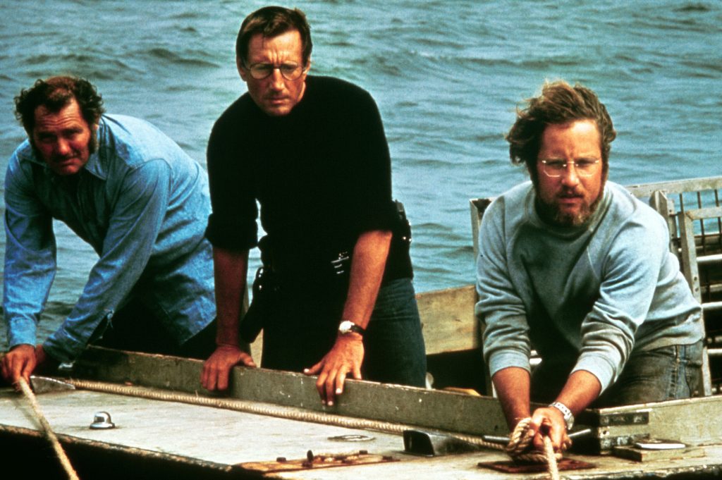 Kadr z filmu, od lewej: Robert Shaw, Roy Scheider, Richard Dreyfuss; źródło: imdb.com