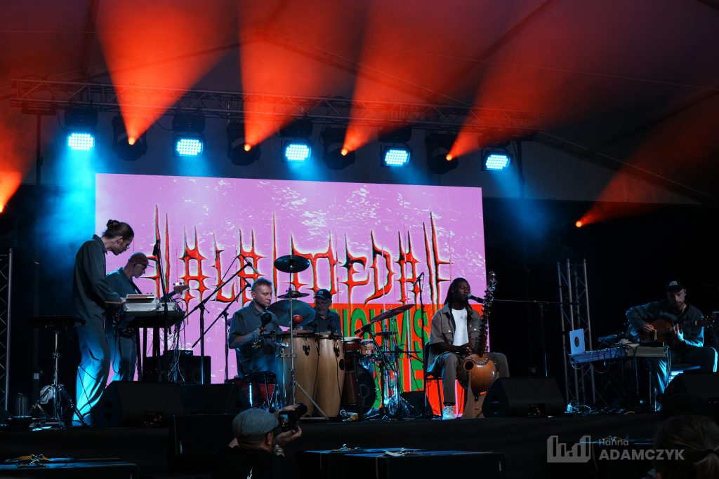Alameda i Noums Dembele na scenie Festiwalu Ethno Port 2026